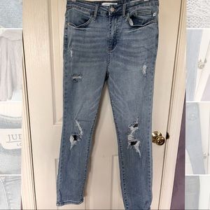 Judy Blue Light Washed Jeans